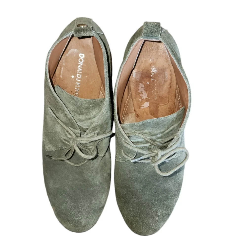 Donald J. Pliner Makko Suede Wedge Women's Size 8.5